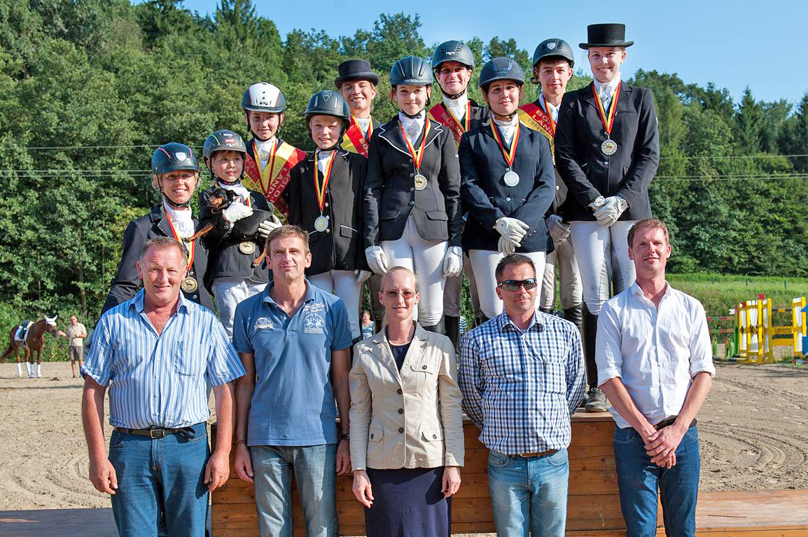 Laendliche MS Dressur in Rudersdorf